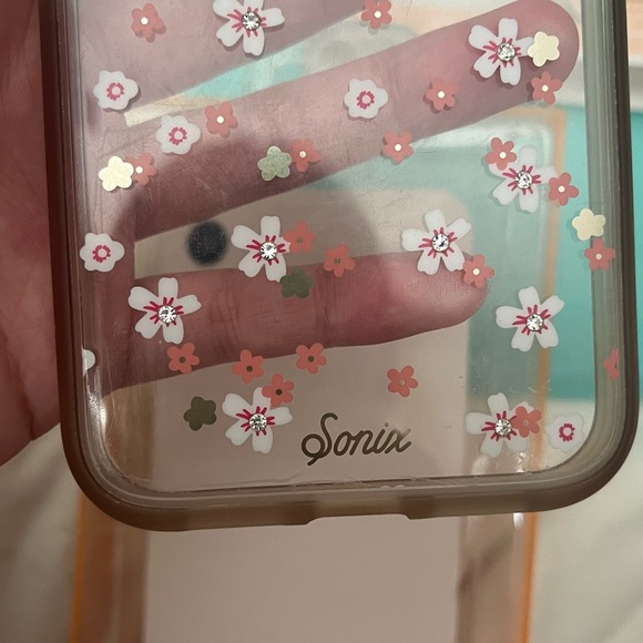 IPHONE XR: Sonix Case - Picture 5 of 6